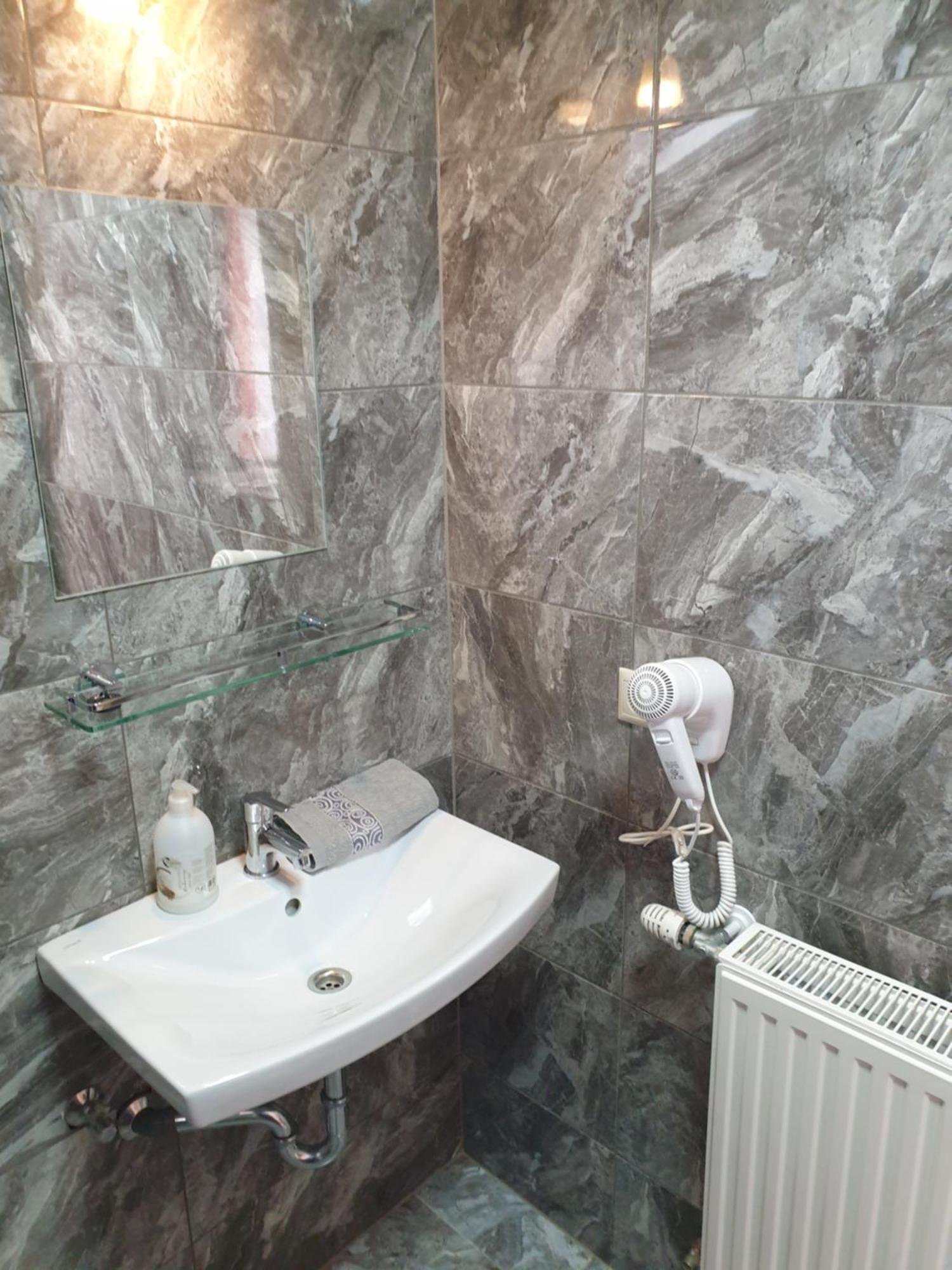 Anita Apartman Sopron Exterior photo